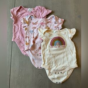Willow and Wimsy short sleeve onesies 3-6m